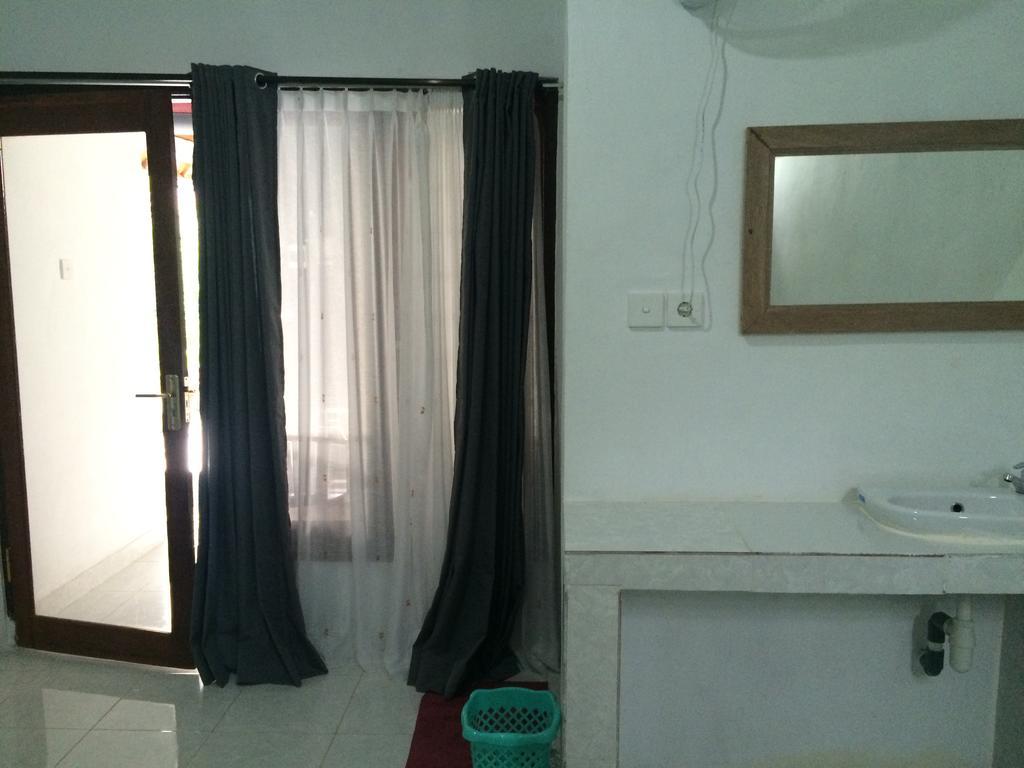 נוסה-למבונגן Linggy Homestay מראה חיצוני תמונה