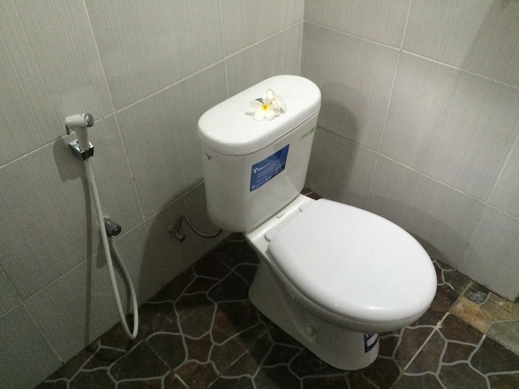 נוסה-למבונגן Linggy Homestay מראה חיצוני תמונה