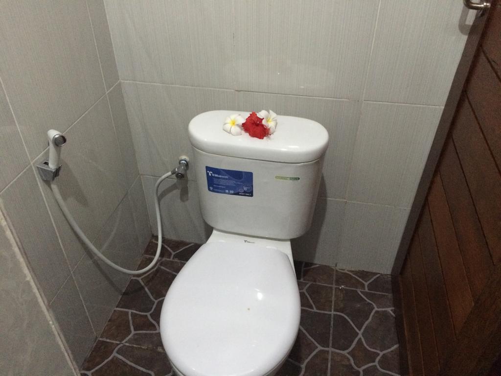 נוסה-למבונגן Linggy Homestay מראה חיצוני תמונה